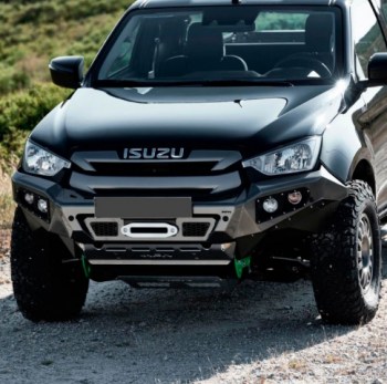 Paragolpe delantero c/base c/faros integrados Isuzu D-Max 2020